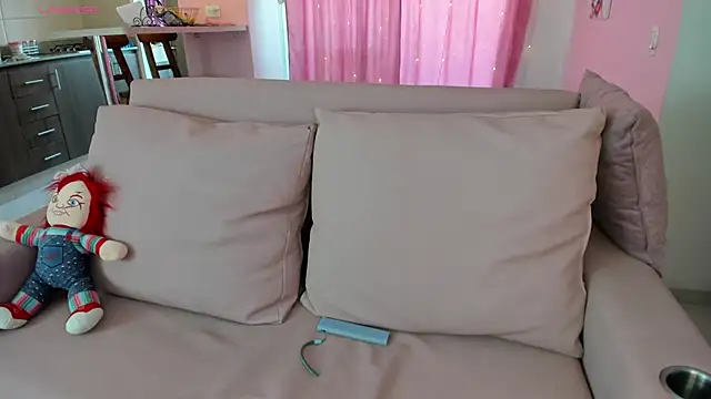 zoesullivan online show from January 13, 12:24 pm