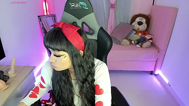 zoesullivan online show from February 14, 10:07 am