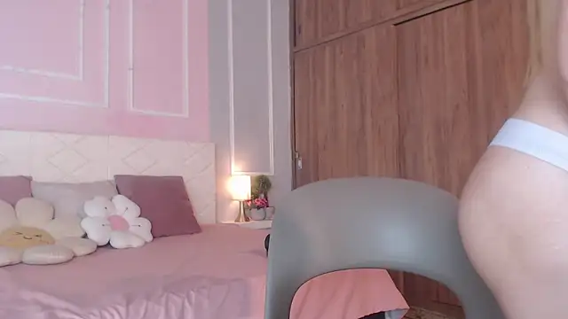 OraLarson online show from September 19, 11:55 am