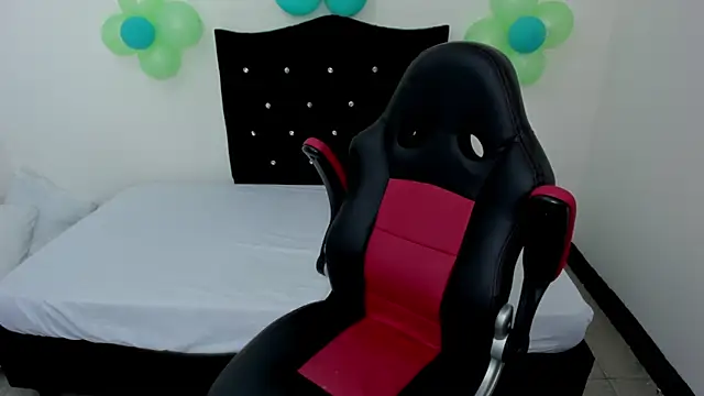 Ladysexy hot19 online show from March 20, 2:40 am