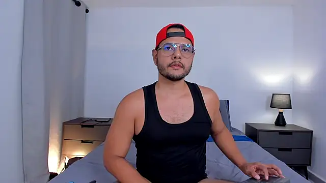 Nate Ocean online show from February 3, 3:37 am