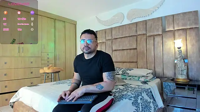 petterwilly1 online show from January 21, 1:32 pm