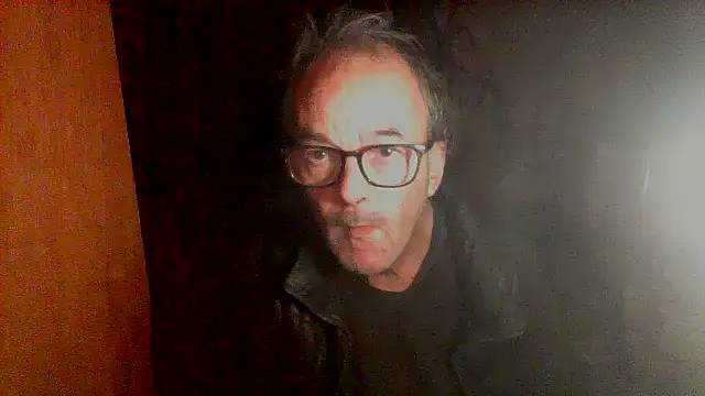 nice6incs online show from November 24, 11:04 pm