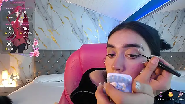 Snapshot of Julieta_De_Los_Angeles chatting on February 1, 6:43 am Julieta De Los Angeles online show from February 1, 6:43 am