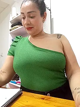 Snapshot of XGabrielaXX chatting on October 25, 8:47 pm XGabrielaXX online show from October 25, 8:47 pm