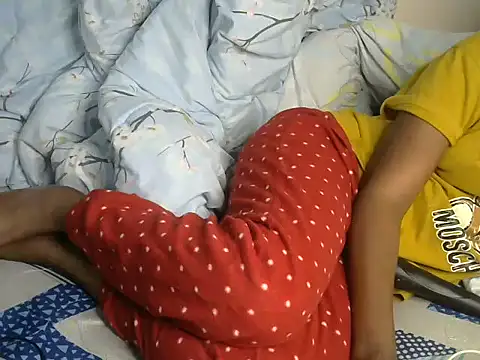 Snapshot of StacyGee24 chatting on November 5, 10:32 pm StacyGee24 online show from November 5, 10:32 pm