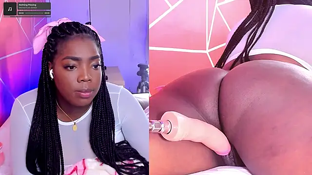 Snapshot of zoeethompson_cm chatting on December 4, 11:08 am zoeethompson cm online show from December 4, 11:08 am