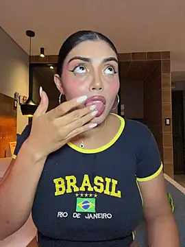 zui lu online show from February 6, 1:43 am