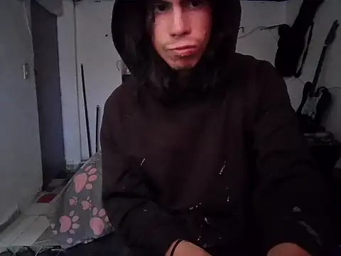 lmlfff online show from December 21, 2:35 pm