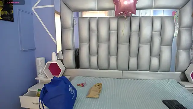 sophia ny online show from November 3, 12:50 pm