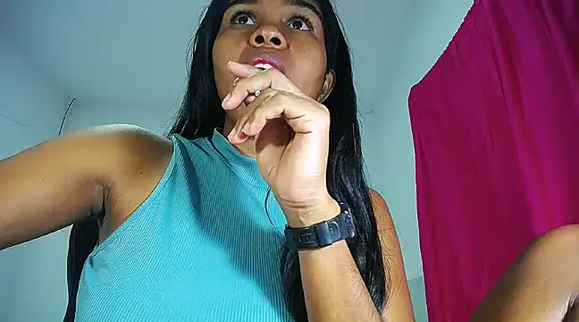 Snapshot of Sashabreck chatting on February 3, 6:24 am Sashabreck online show from February 3, 6:24 am