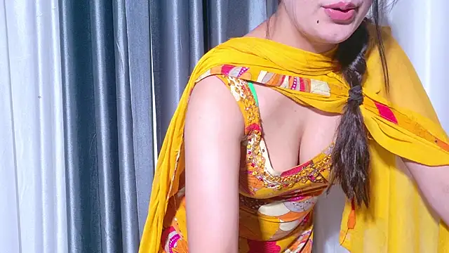 Aashika-Kaur online show from April 27, 4:21 am