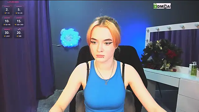 liana kisses online show from February 4, 12:00 pm