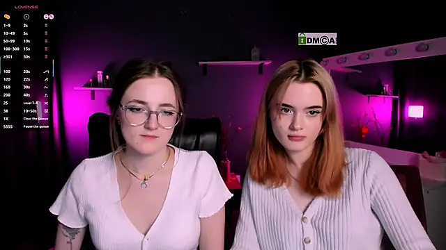 liana kisses online show from March 12, 7:59 pm