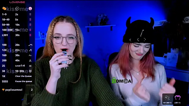 liana kisses online show from October 3, 7:22 pm