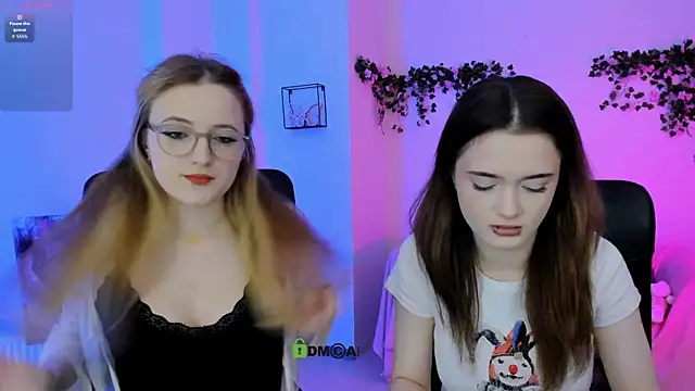 liana kisses online show from June 20, 7:27 pm