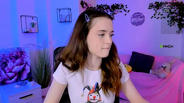 liana kisses online show from June 26, 6:34 pm