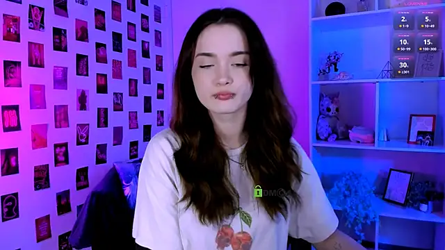 liana kisses online show from June 27, 6:35 pm