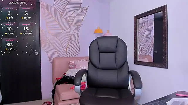 BarbaraKnox  online show from March 7, 12:15 am