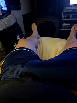 Snapshot of MatthewEmme chatting on October 27, 9:08 pm MatthewEmme online show from October 27, 9:08 pm