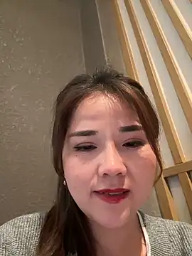 Snapshot of Efangfang chatting on December 23, 11:36 am Efangfang online show from December 23, 11:36 am