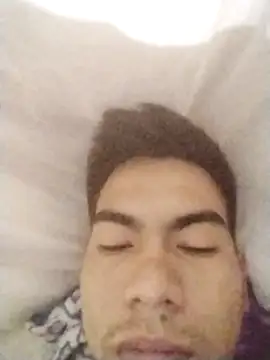 Snapshot of leyel00155 chatting on October 26, 12:33 pm leyel00155 online show from October 26, 12:33 pm