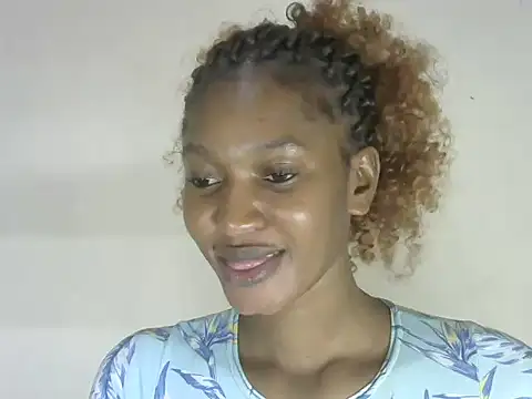 Pretty-emmie online show from October 9, 5:44 pm