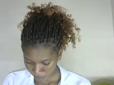 Pretty-emmie online show from October 12, 4:17 pm