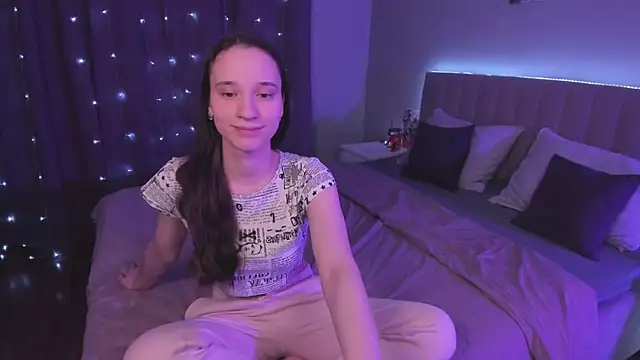 StaceySunny online show from February 26, 11:52 am