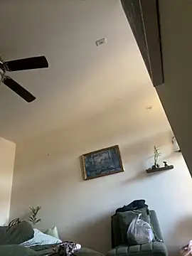 Snapshot of goldbuni chatting on December 2, 2:08 pm goldbuni online show from December 2, 2:08 pm