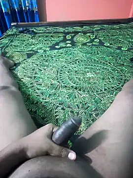 Snapshot of zakly69 chatting on February 4, 4:39 pm zakly69 online show from February 4, 4:39 pm