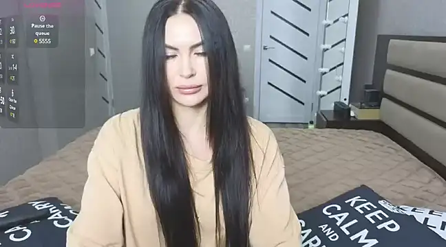 Snapshot of KimDavisBaby chatting on January 18, 8:20 am KimDavisBaby online show from January 18, 8:20 am