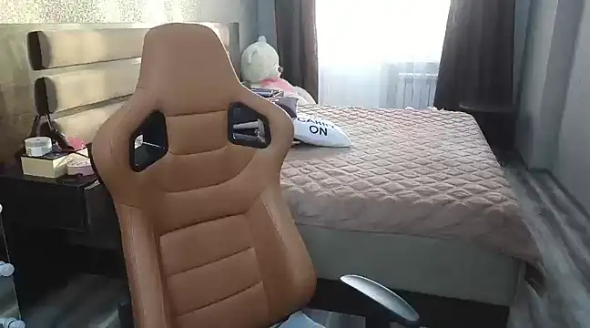 Snapshot of KimDavisBaby chatting on March 15, 1:41 am KimDavisBaby online show from March 15, 1:41 am