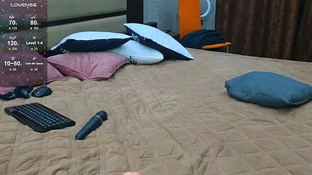 Snapshot of KimDavisBaby chatting on September 13, 4:51 pm KimDavisBaby online show from September 13, 4:51 pm