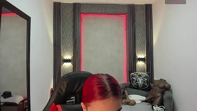 selene red  online show from February 10, 2:37 pm