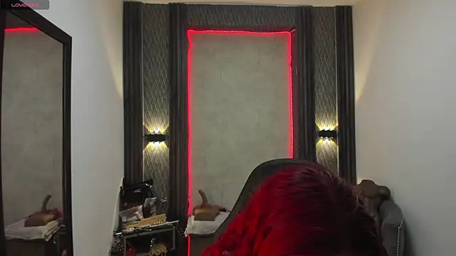 selene red  online show from February 21, 12:50 pm