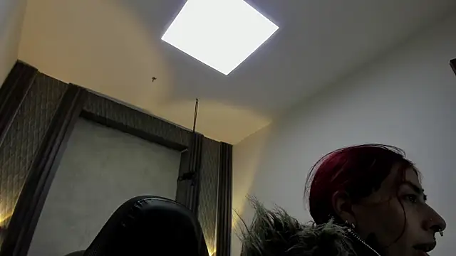 selene red  online show from September 17, 2:19 pm