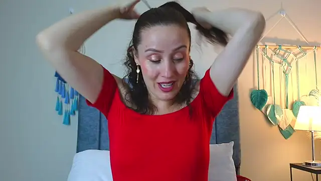 IberianMoonMK online show from November 14, 2:16 pm