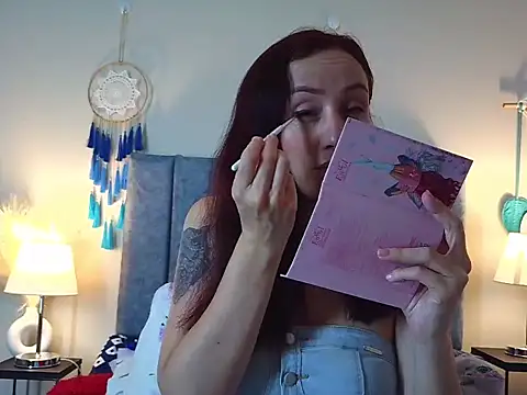 IberianMoonMK online show from January 18, 11:25 am