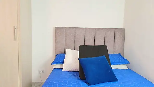 karina lewis  online show from January 15, 3:11 am