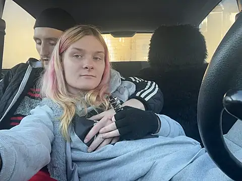 Snapshot of emma_neko chatting on January 13, 1:39 pm emma neko online show from January 13, 1:39 pm