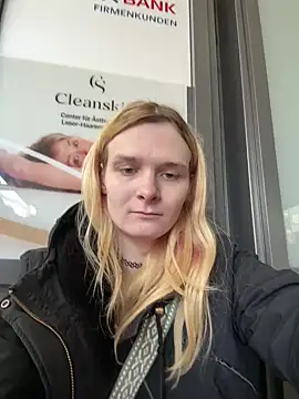 Snapshot of emma_neko chatting on March 17, 11:00 am emma neko online show from March 17, 11:00 am