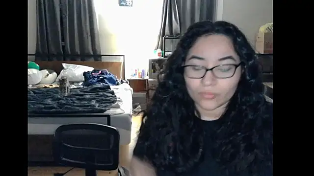 Snapshot of Elliewgfs chatting on March 19, 2:27 am Elliewgfs online show from March 19, 2:27 am