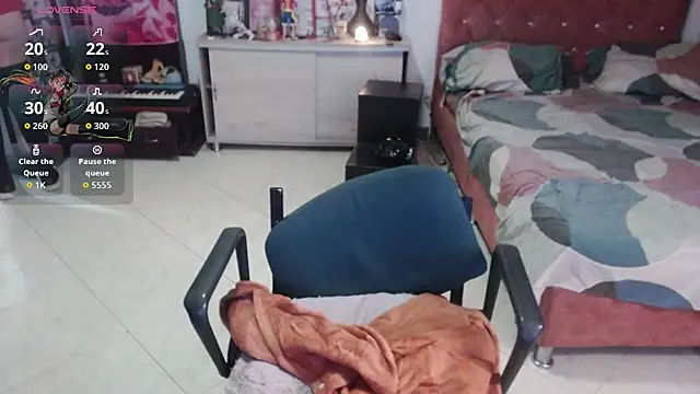 Avril2001 online show from October 24, 2:30 am