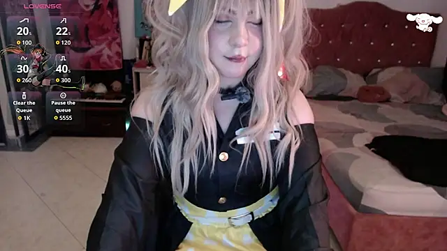 Snapshot of Avril2001 chatting on July 19, 4:16 am Avril2001 online show from July 19, 4:16 am