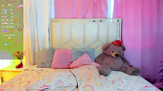 AlanaBekeer online show from March 14, 9:09 pm