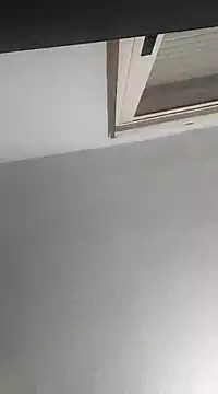 Snapshot of skrigul12 chatting on December 5, 8:11 pm skrigul12 online show from December 5, 8:11 pm