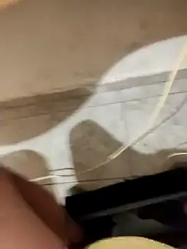 Snapshot of skrigul12 chatting on December 30, 10:34 pm skrigul12 online show from December 30, 10:34 pm