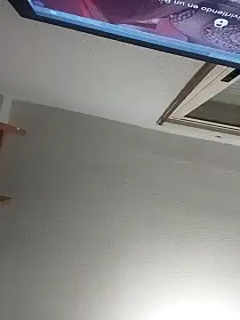 Snapshot of skrigul12 chatting on January 26, 1:41 am skrigul12 online show from January 26, 1:41 am