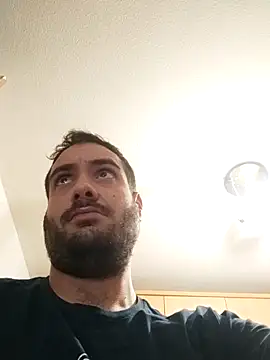 Snapshot of skrigul12 chatting on March 14, 10:16 pm skrigul12 online show from March 14, 10:16 pm